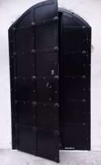 Входная дверь в храм DH-0035