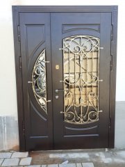 Дверь для коттеджа входная KT-063